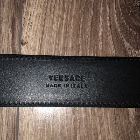 Versace Palazzo Belt with Medusa Buckle - Picture 3 of 5